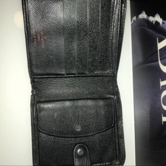 Louis Vuitton vintage Epi leather wallet in black - Picture 3 of 5
